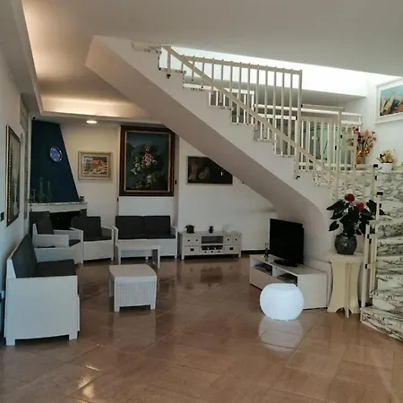 Accussi 3*