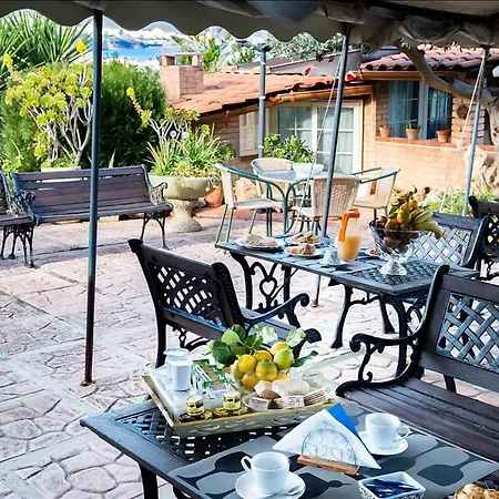 住宿加早餐酒店 Accussi