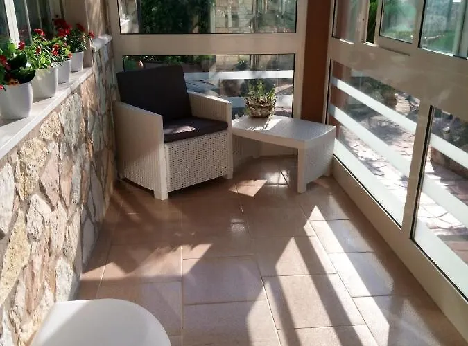 住宿加早餐酒店 Accussi 阿尔卡莫马里纳