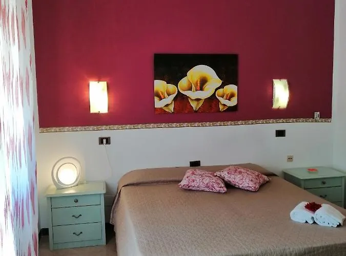 住宿加早餐酒店 Accussi 阿尔卡莫马里纳