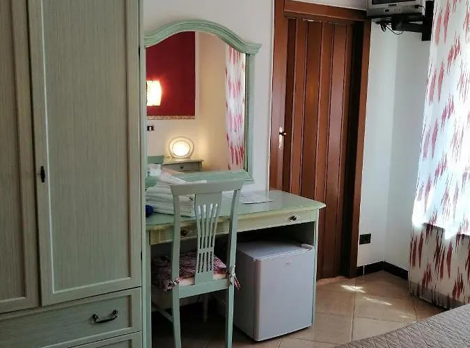 Accussi 3* 阿尔卡莫马里纳