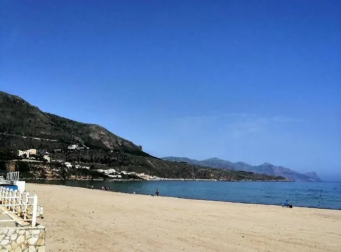 住宿加早餐酒店 Accussi 阿尔卡莫马里纳